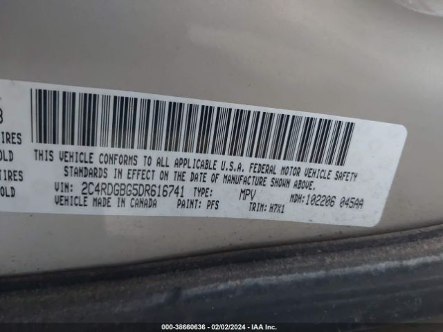 Photo 8 VIN: 2C4RDGBG5DR616741 - DODGE GRAND CARAVAN 