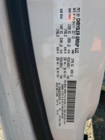 Photo 13 VIN: 2C4RDGBG5DR633023 - DODGE CARAVAN 