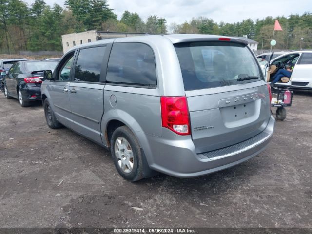 Photo 2 VIN: 2C4RDGBG5DR665146 - DODGE GRAND CARAVAN 