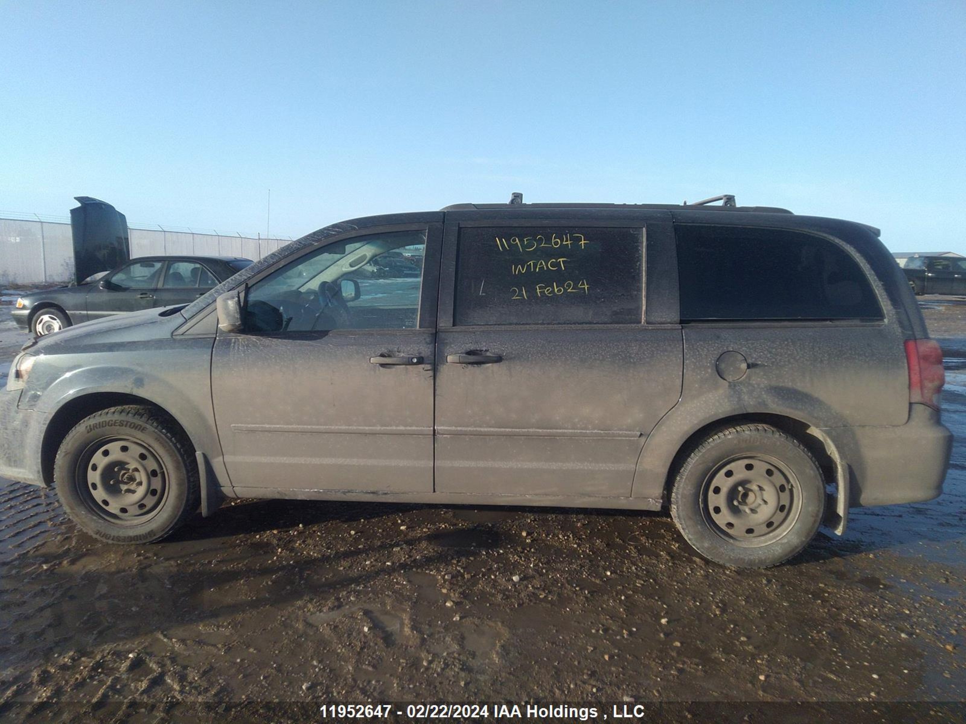 Photo 13 VIN: 2C4RDGBG5DR703278 - DODGE CARAVAN 