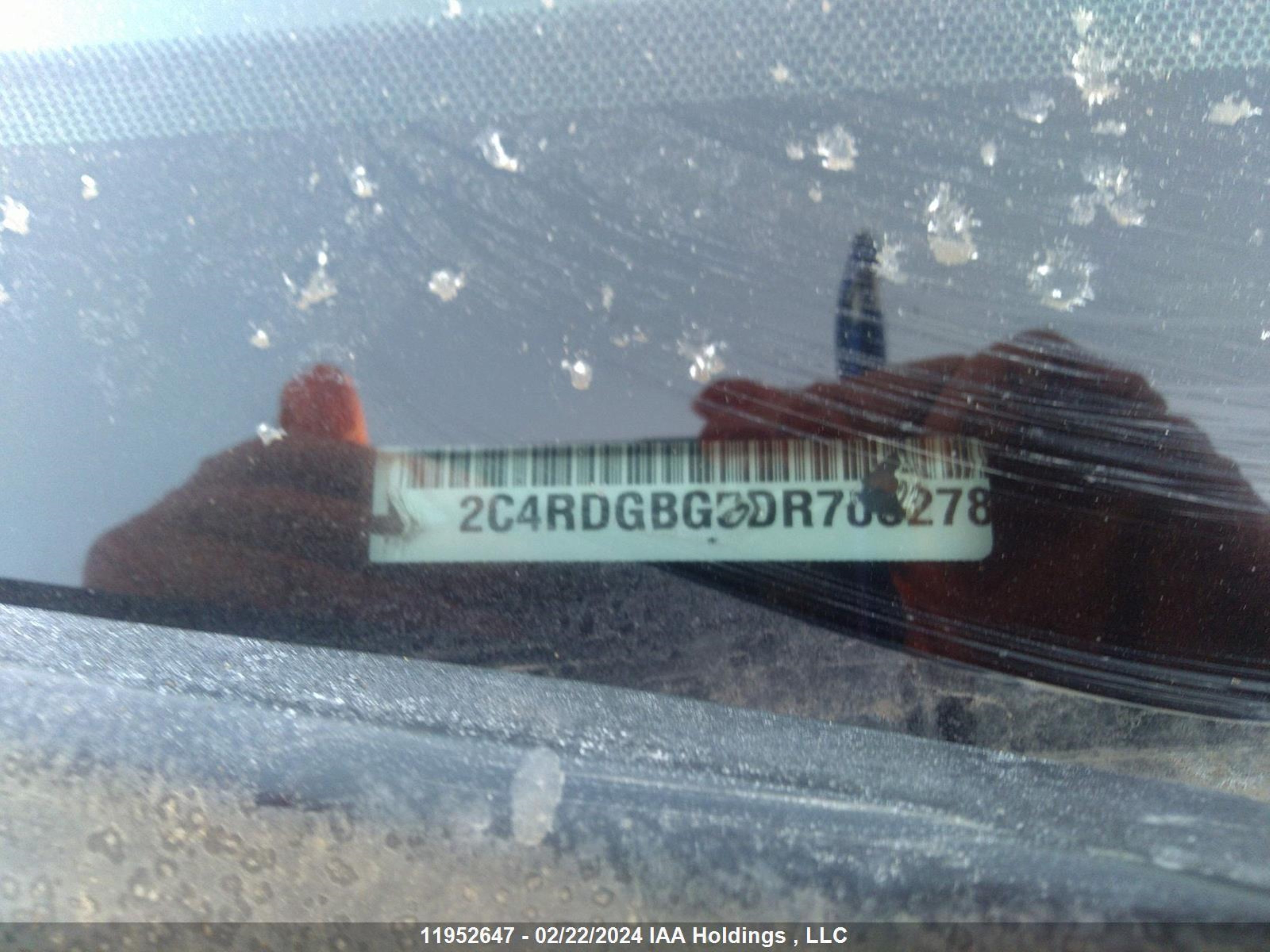 Photo 8 VIN: 2C4RDGBG5DR703278 - DODGE CARAVAN 