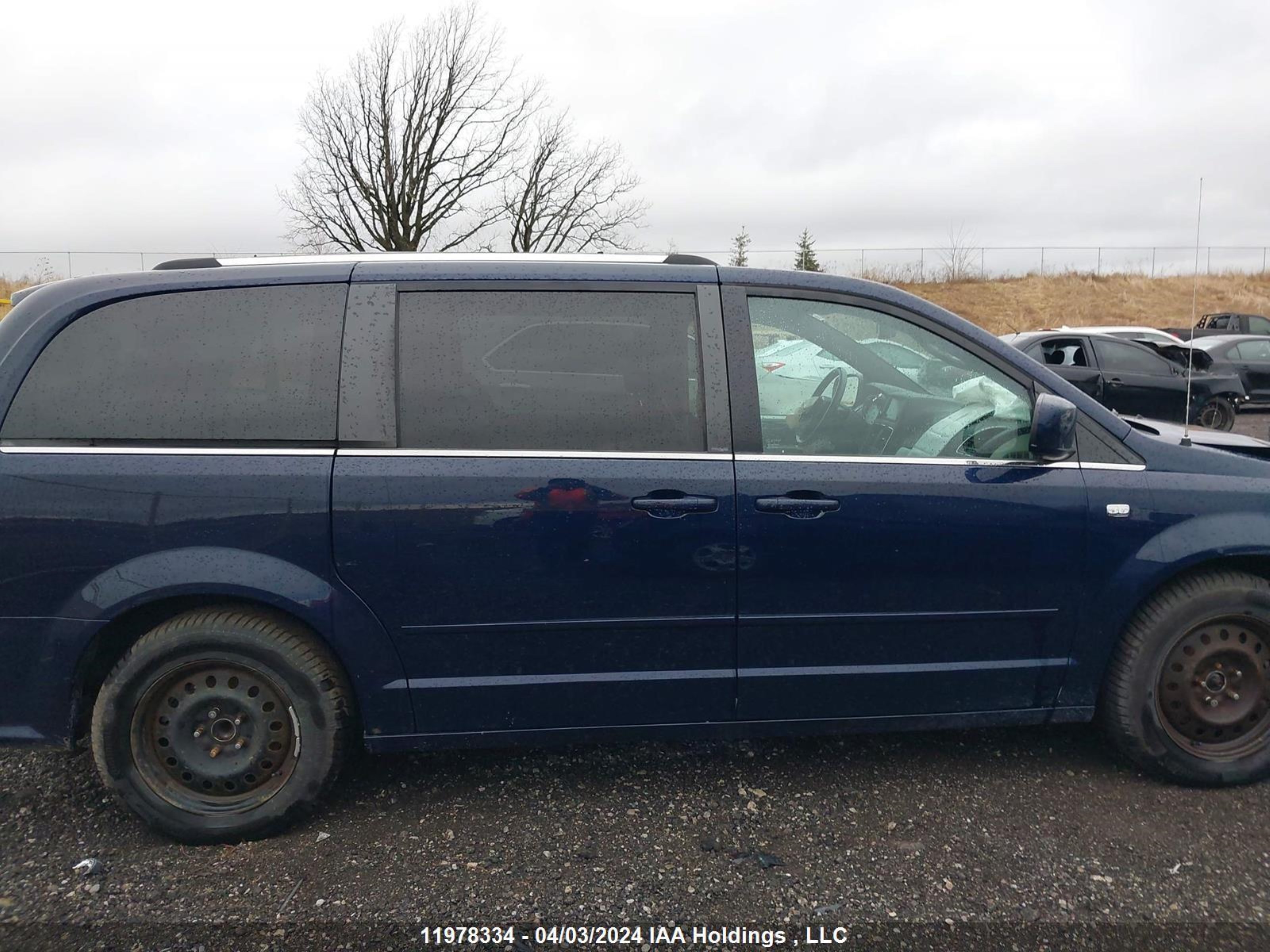 Photo 12 VIN: 2C4RDGBG5ER311693 - DODGE CARAVAN 