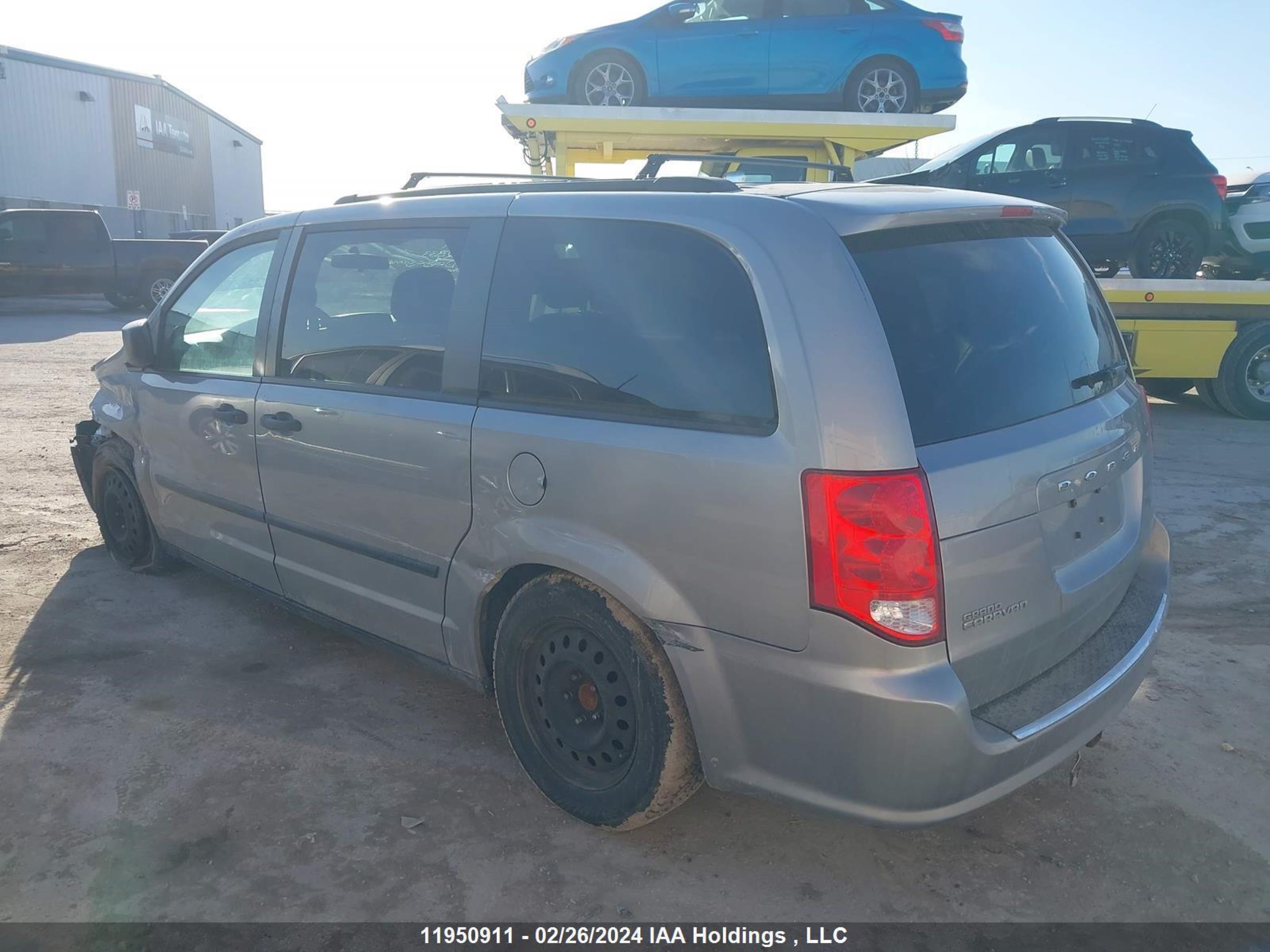 Photo 2 VIN: 2C4RDGBG5FR592833 - DODGE CARAVAN 