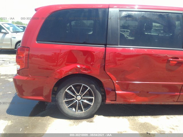 Photo 5 VIN: 2C4RDGBG5FR748837 - DODGE GRAND CARAVAN 