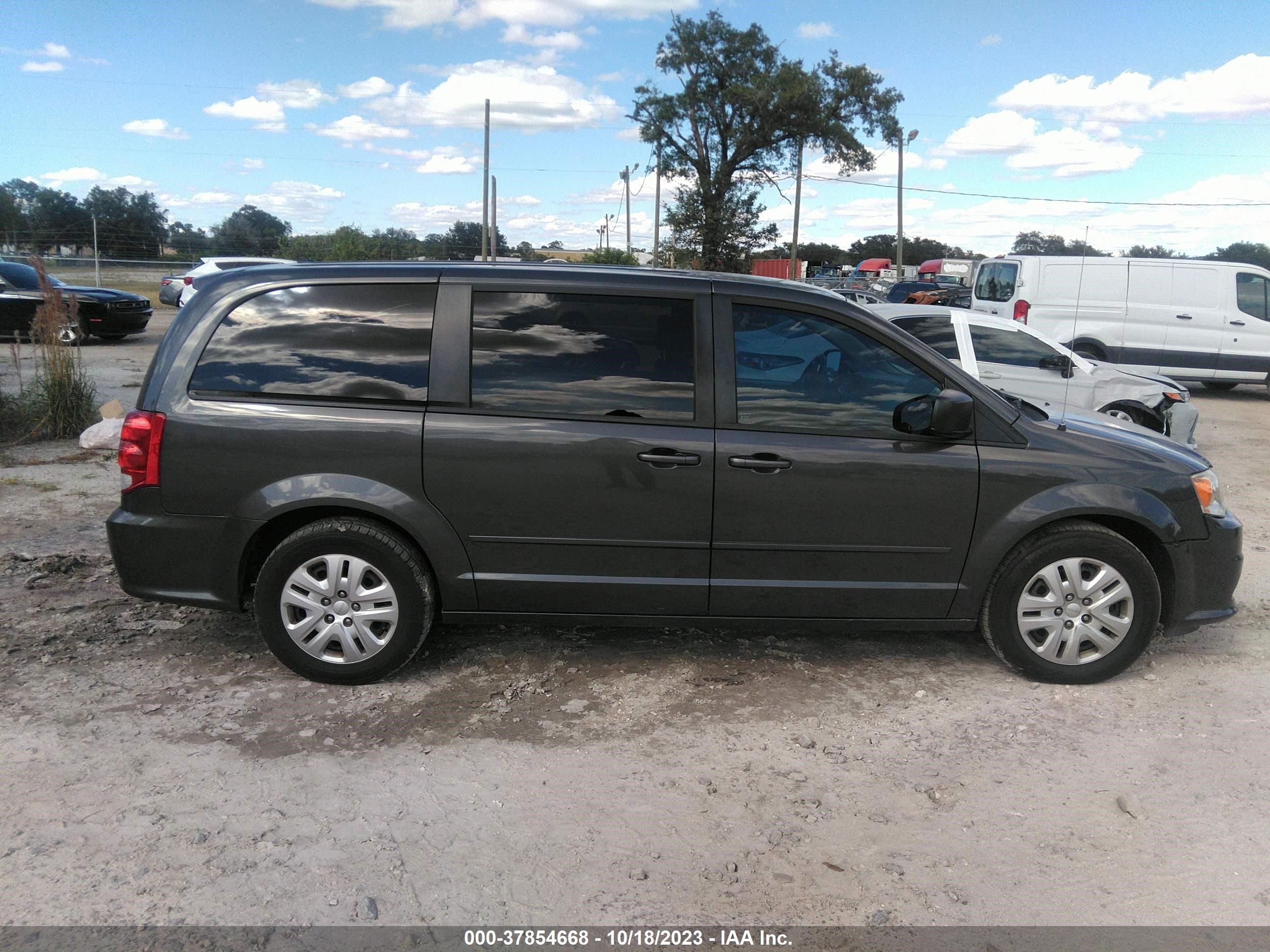 Photo 12 VIN: 2C4RDGBG5GR117247 - DODGE CARAVAN 