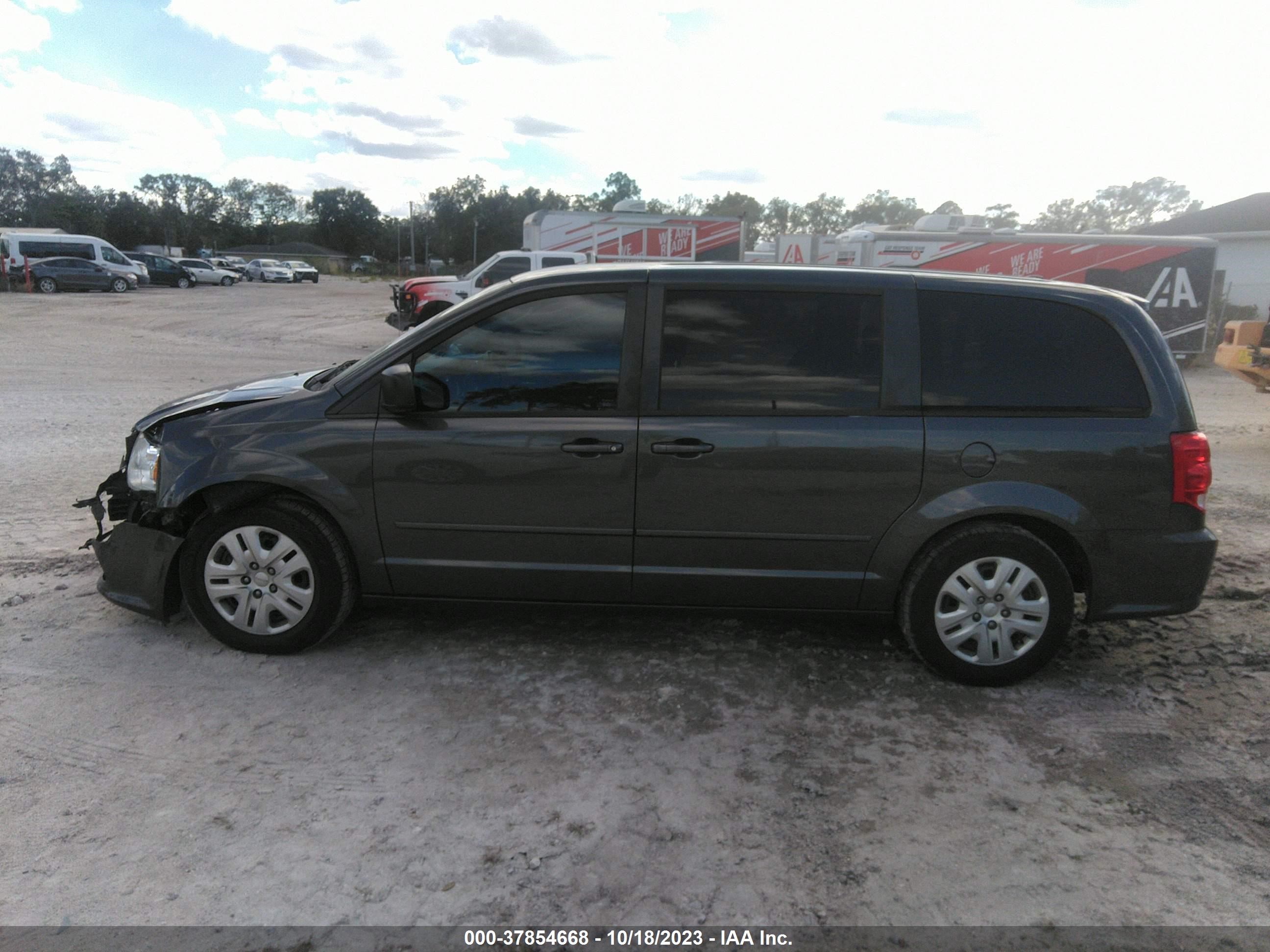 Photo 13 VIN: 2C4RDGBG5GR117247 - DODGE CARAVAN 