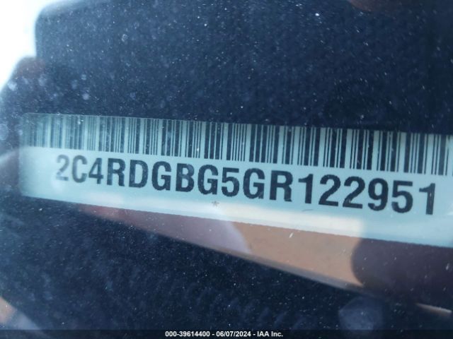 Photo 8 VIN: 2C4RDGBG5GR122951 - DODGE GRAND CARAVAN 