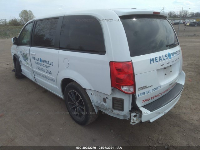 Photo 2 VIN: 2C4RDGBG5GR315651 - DODGE GRAND CARAVAN 