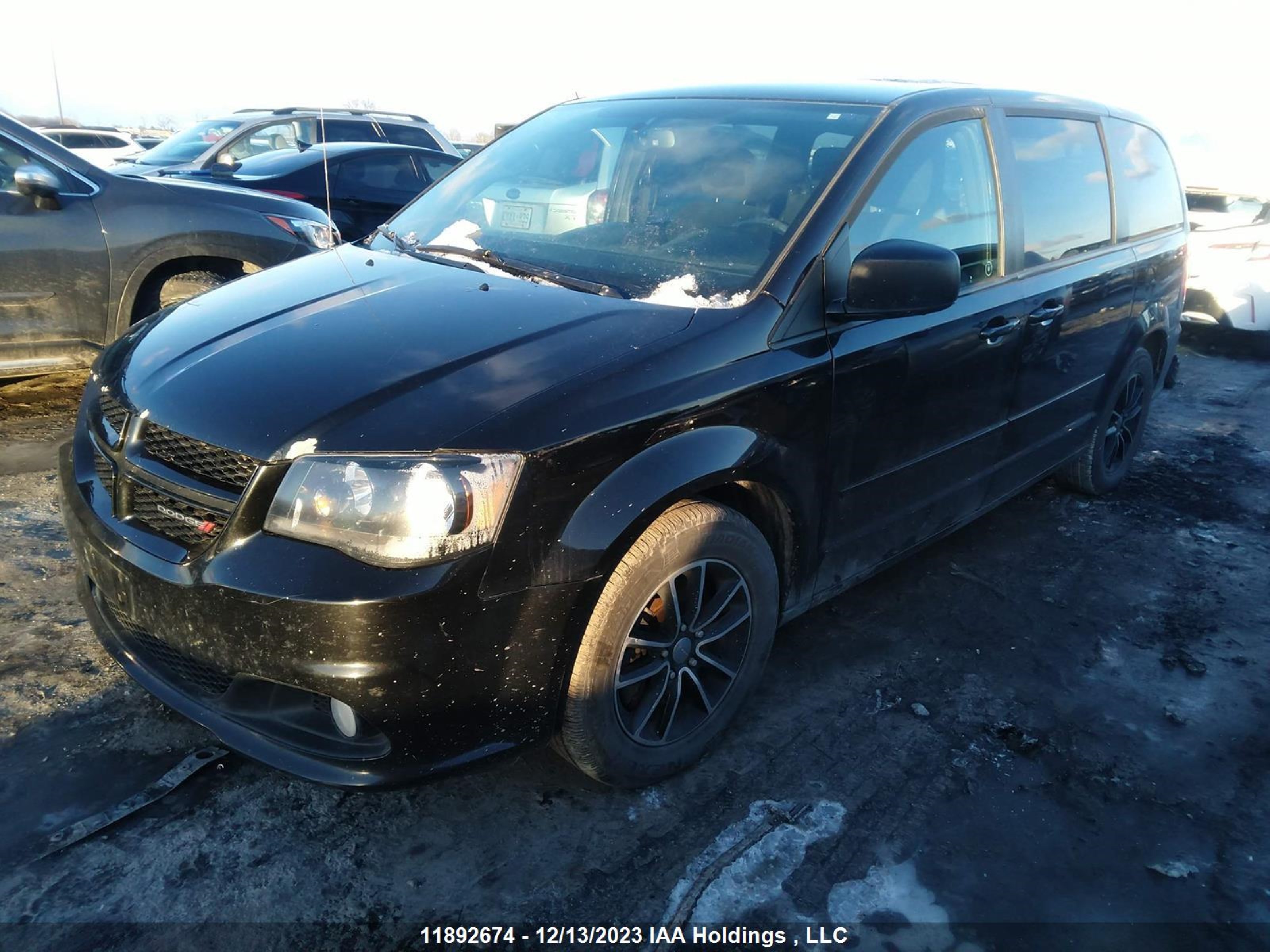 Photo 1 VIN: 2C4RDGBG5HR702251 - DODGE CARAVAN 