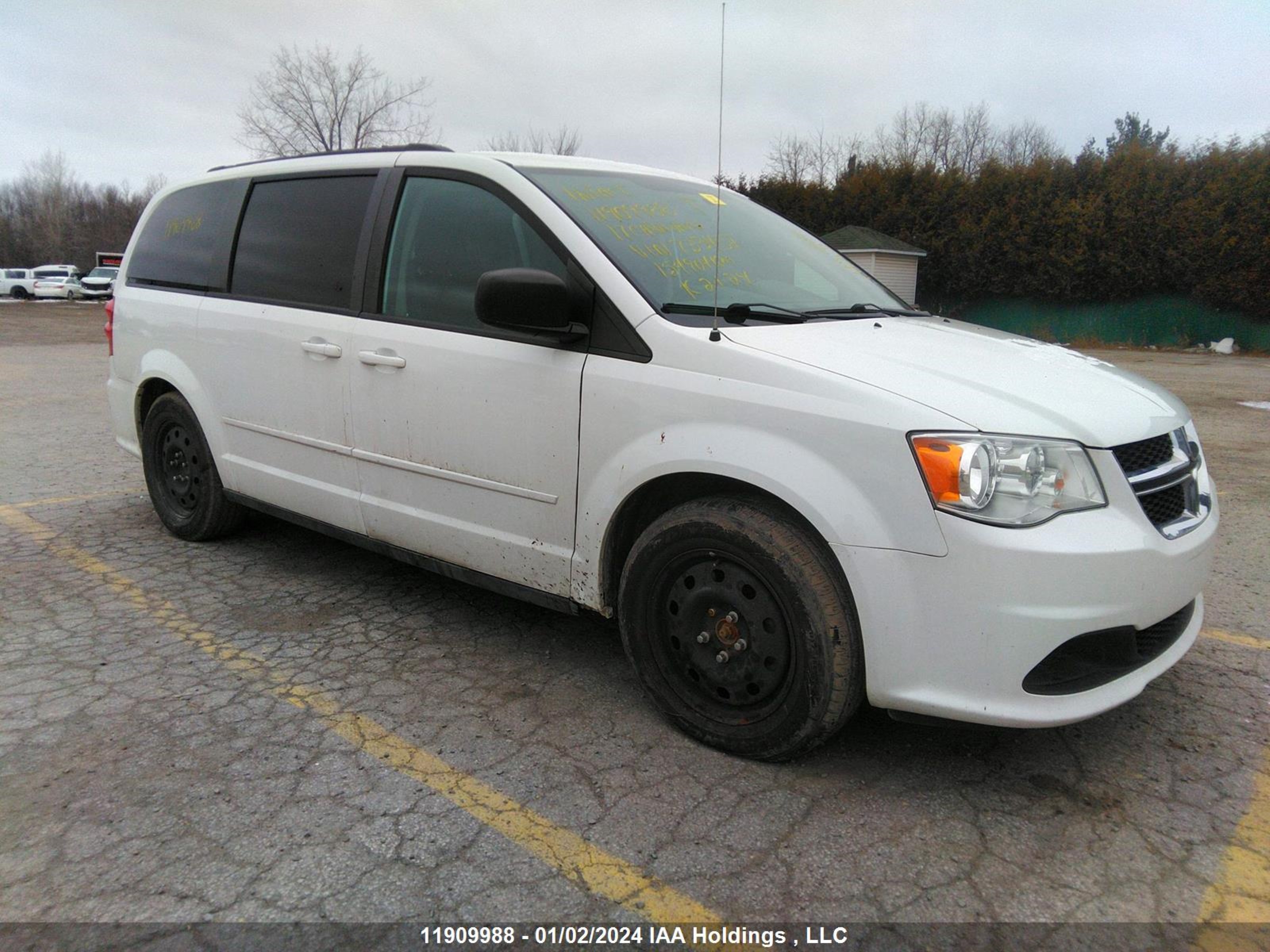 Photo 0 VIN: 2C4RDGBG5HR733452 - DODGE CARAVAN 