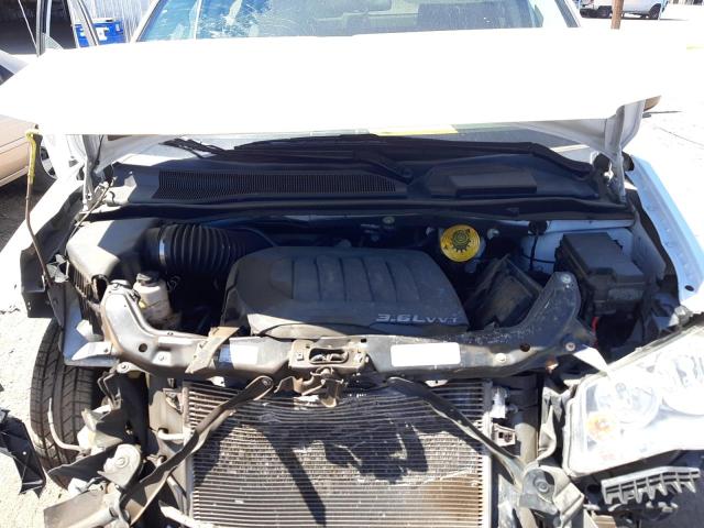 Photo 11 VIN: 2C4RDGBG5HR765320 - DODGE CARAVAN 