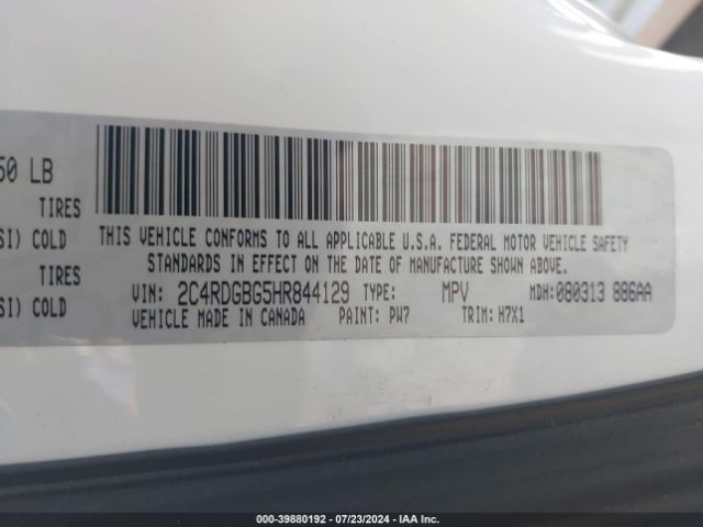 Photo 8 VIN: 2C4RDGBG5HR844129 - DODGE GRAND CARAVAN 