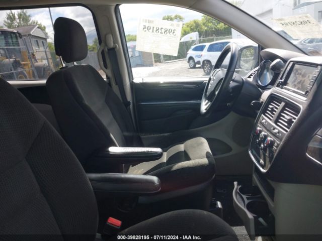 Photo 4 VIN: 2C4RDGBG5JR288460 - DODGE GRAND CARAVAN 