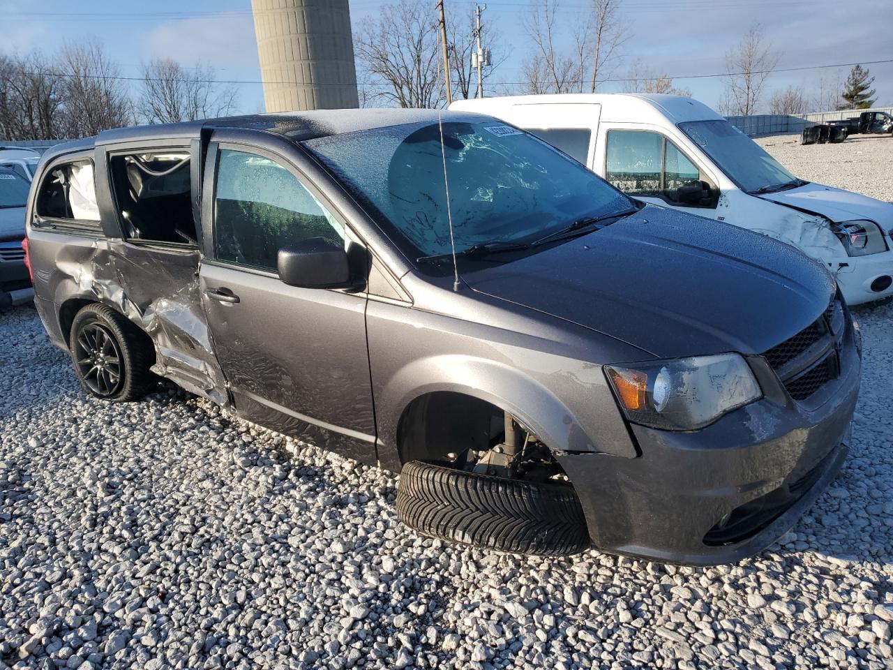 Photo 3 VIN: 2C4RDGBG5KR709840 - DODGE CARAVAN 