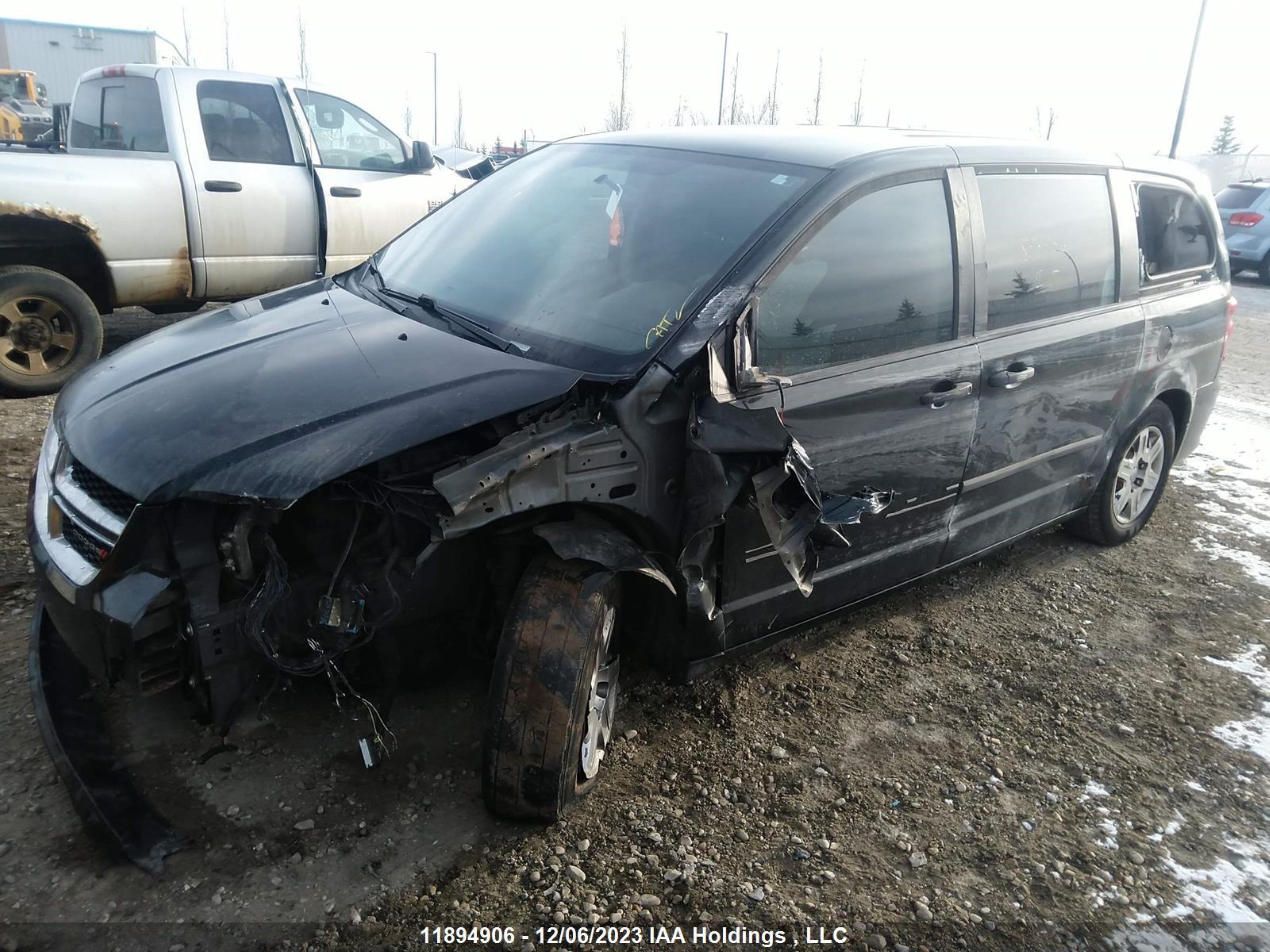 Photo 1 VIN: 2C4RDGBG6CR230439 - DODGE CARAVAN 