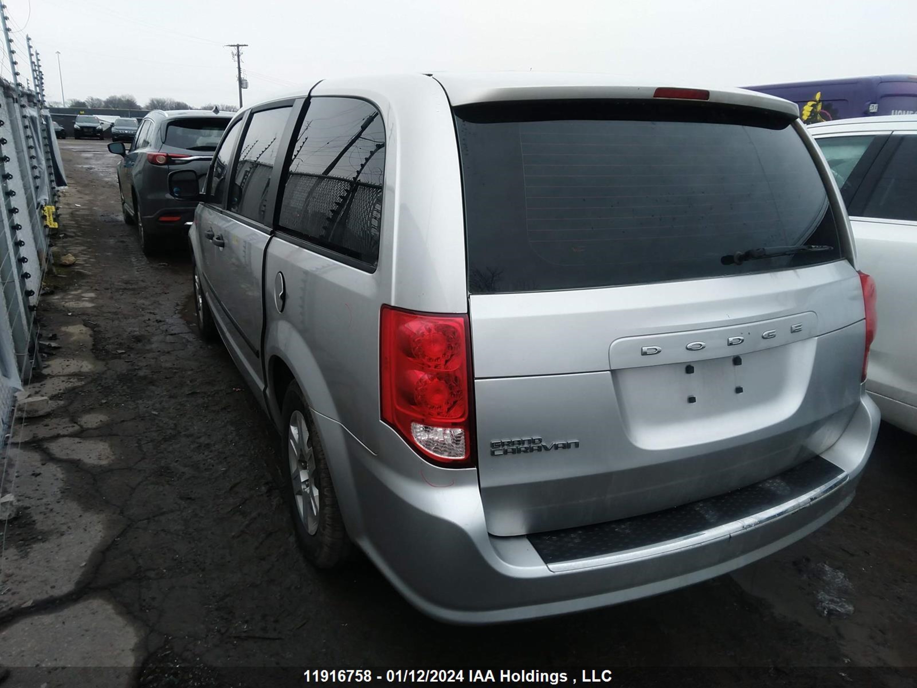 Photo 2 VIN: 2C4RDGBG6CR379787 - DODGE CARAVAN 