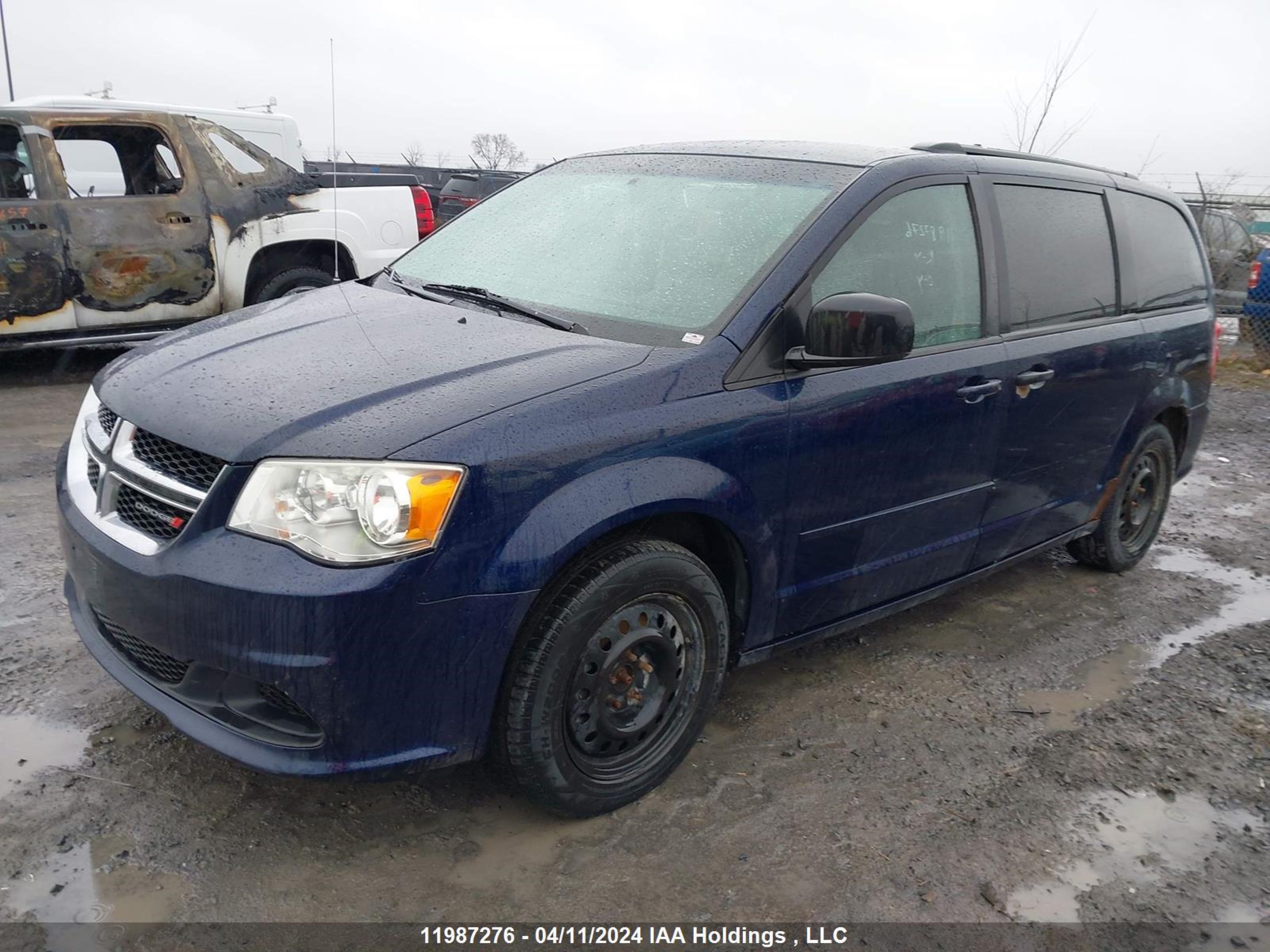 Photo 1 VIN: 2C4RDGBG6DR513926 - DODGE CARAVAN 