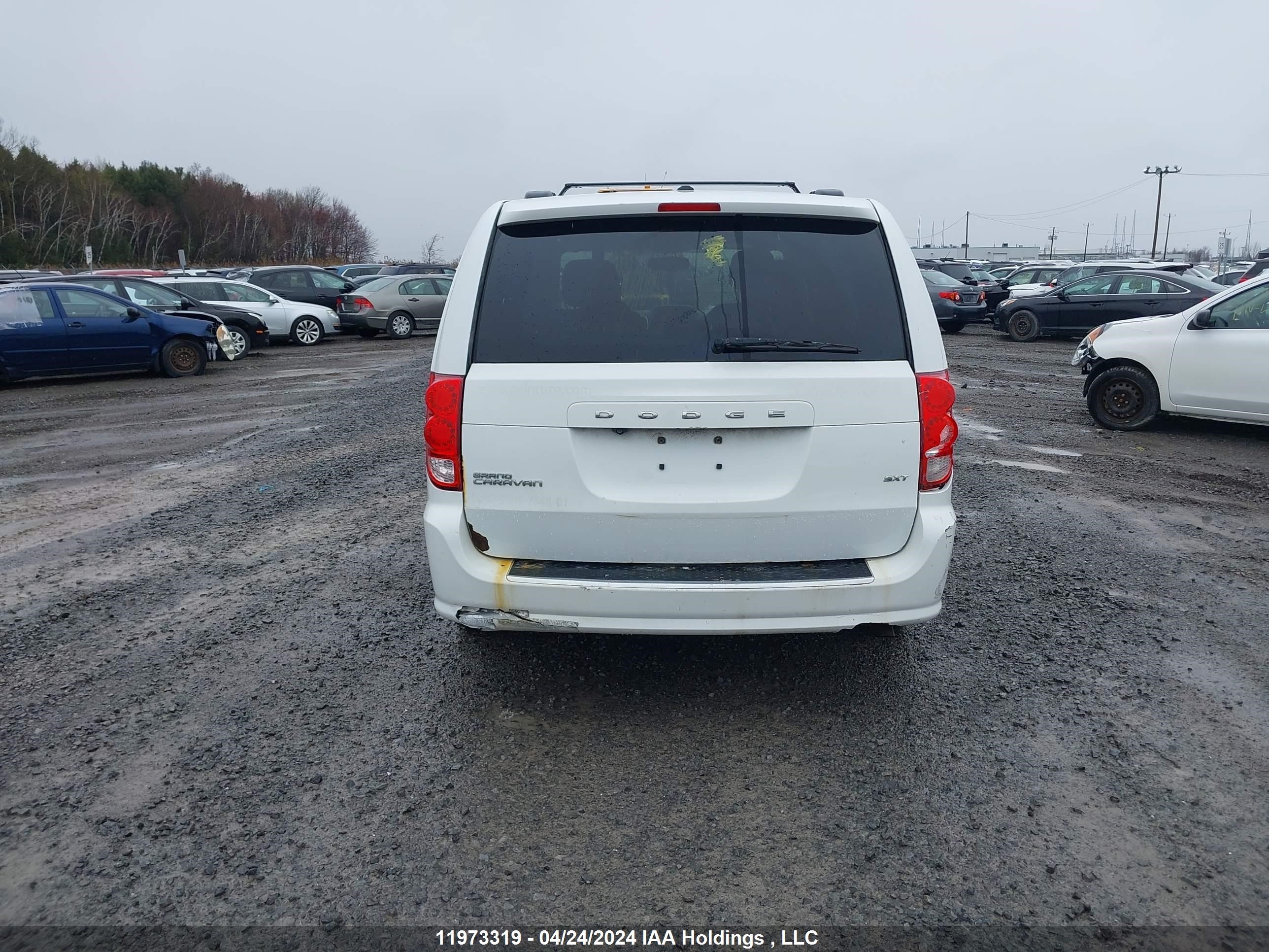 Photo 16 VIN: 2C4RDGBG6ER235398 - DODGE CARAVAN 