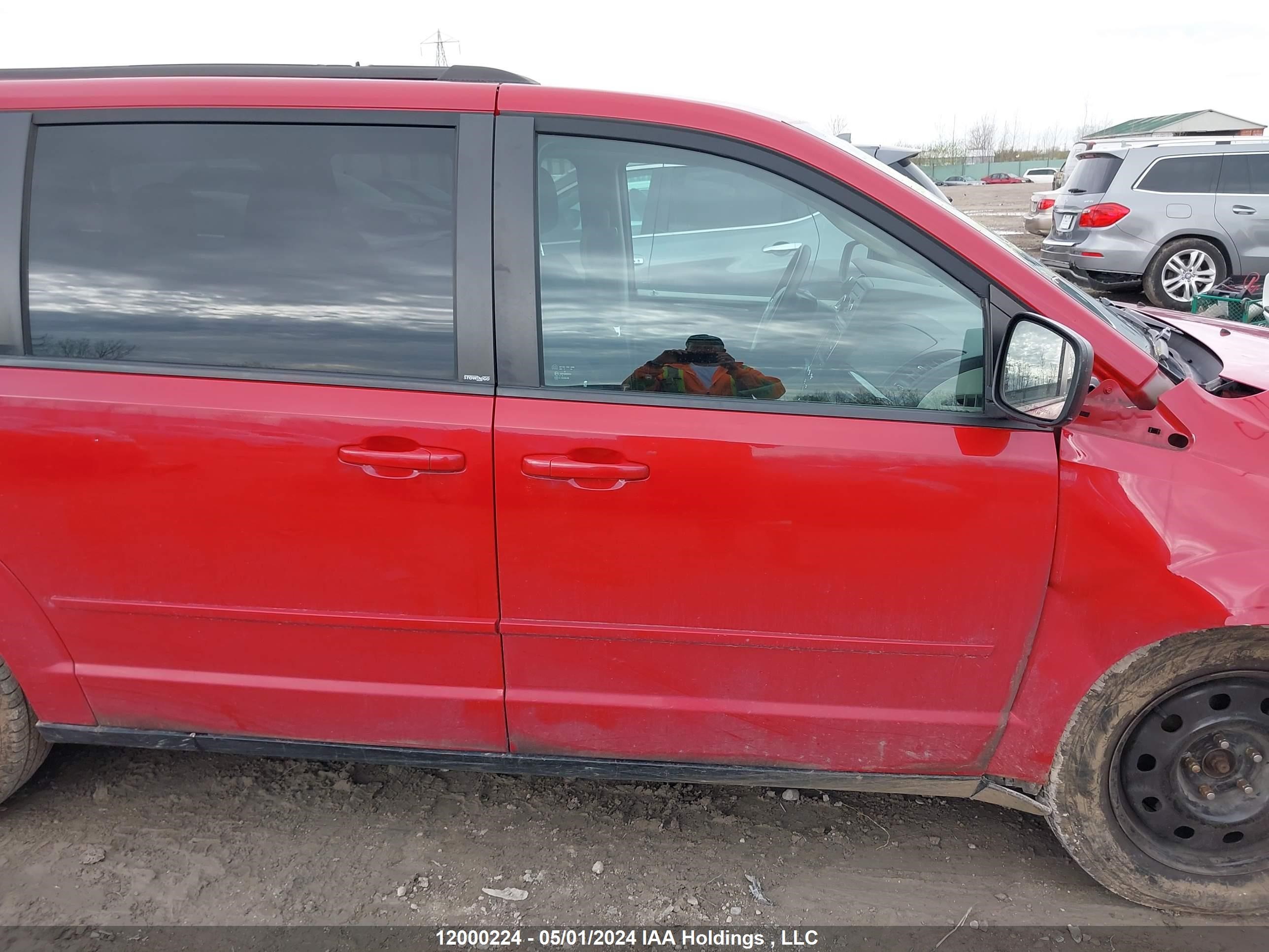 Photo 13 VIN: 2C4RDGBG6ER287663 - DODGE CARAVAN 