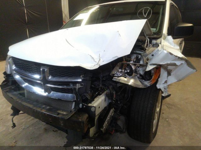 Photo 5 VIN: 2C4RDGBG6ER404948 - DODGE GRAND CARAVAN 