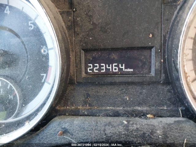 Photo 6 VIN: 2C4RDGBG6ER412371 - DODGE GRAND CARAVAN 