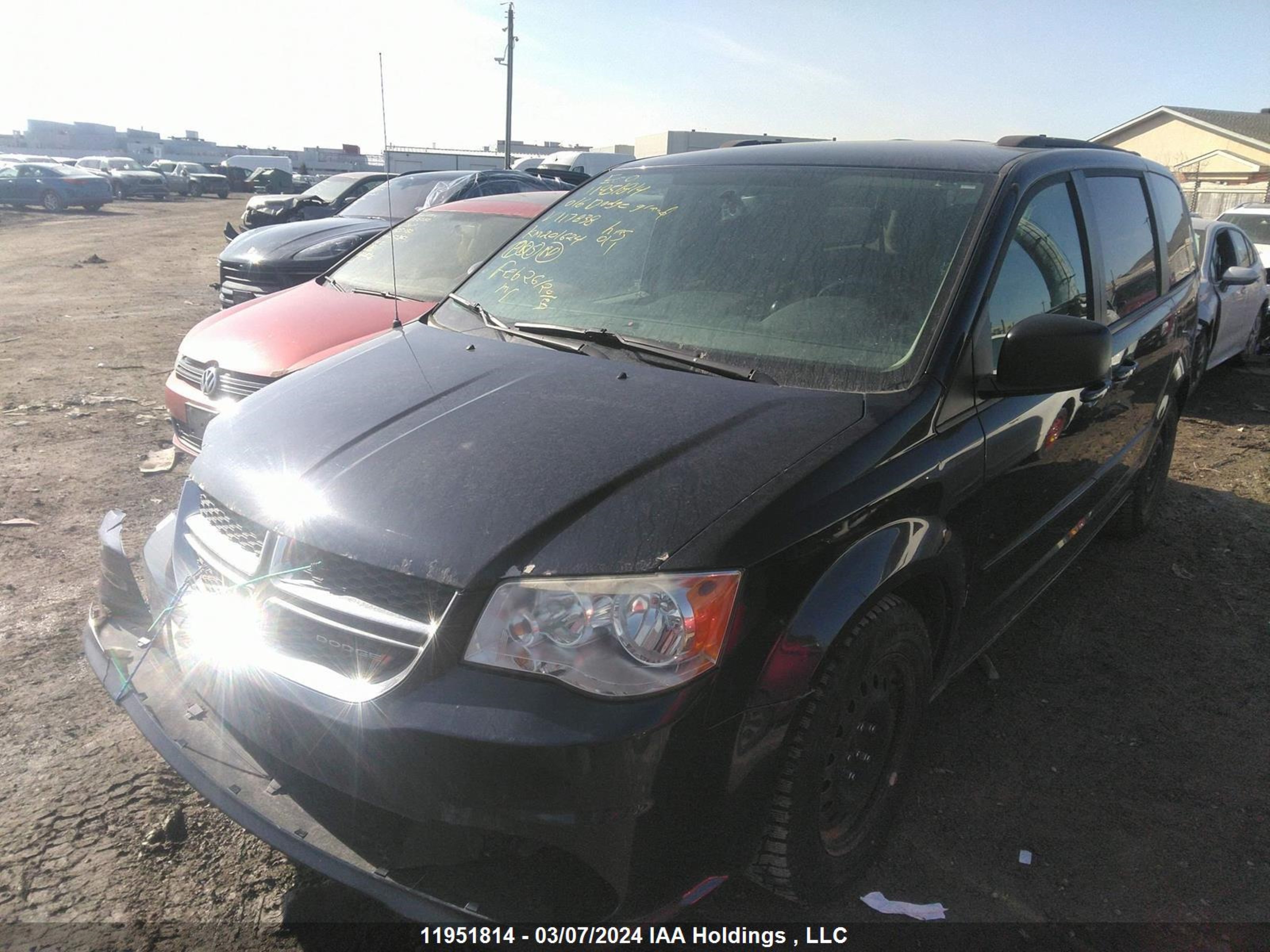 Photo 1 VIN: 2C4RDGBG6GR117838 - DODGE CARAVAN 