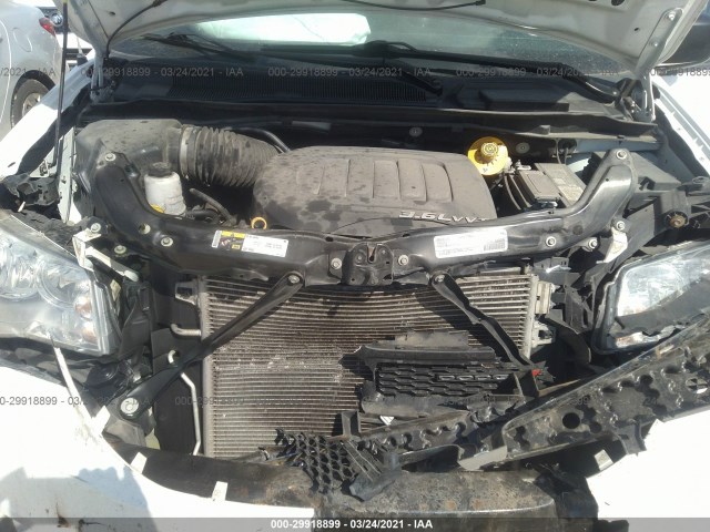 Photo 9 VIN: 2C4RDGBG6HR583075 - DODGE GRAND CARAVAN 