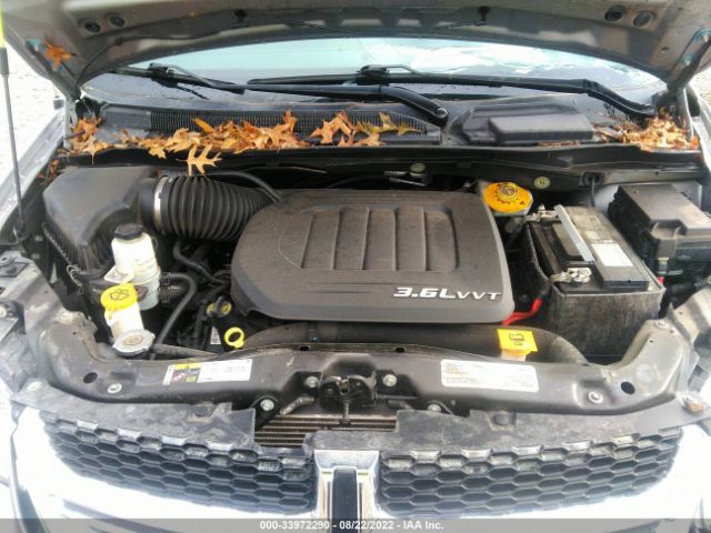 Photo 9 VIN: 2C4RDGBG6JR133898 - DODGE GRAND CARAVAN 