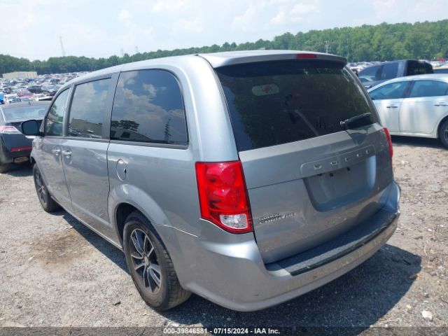 Photo 2 VIN: 2C4RDGBG6JR135005 - DODGE GRAND CARAVAN 