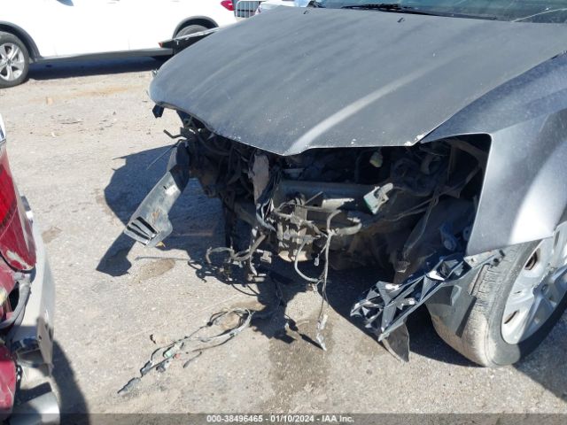 Photo 5 VIN: 2C4RDGBG6JR138020 - DODGE GRAND CARAVAN 