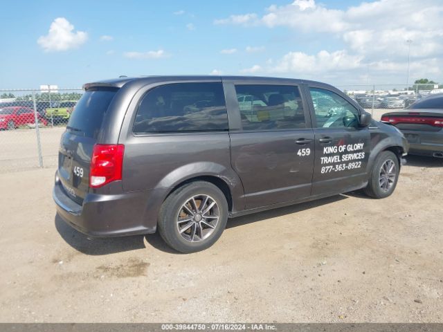 Photo 3 VIN: 2C4RDGBG6JR168800 - DODGE GRAND CARAVAN 