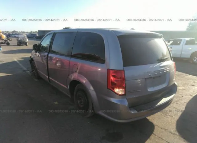 Photo 2 VIN: 2C4RDGBG6JR202752 - DODGE GRAND CARAVAN 