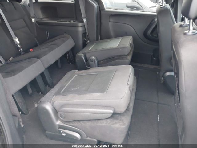 Photo 7 VIN: 2C4RDGBG6JR221012 - DODGE GRAND CARAVAN 