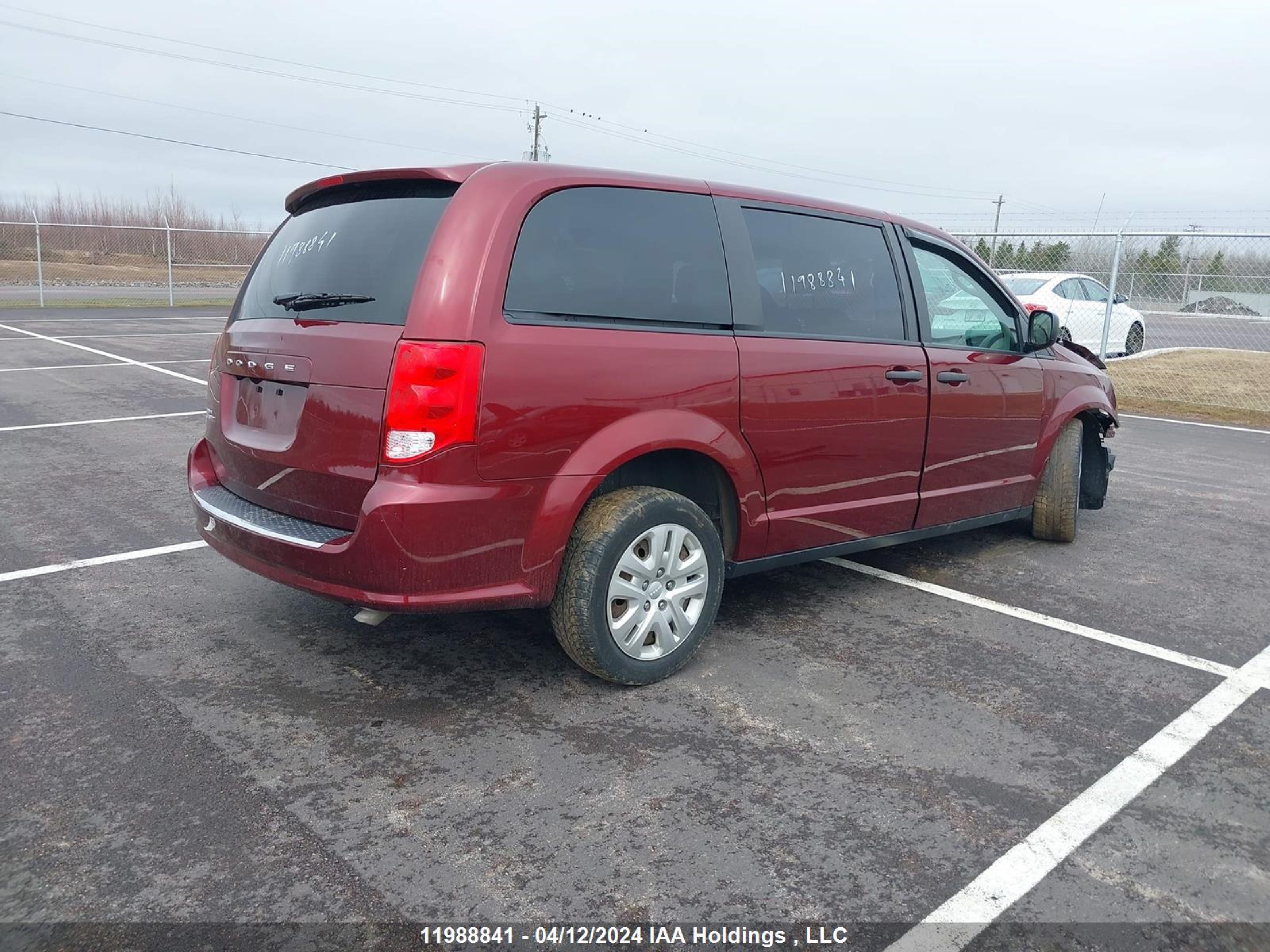 Photo 3 VIN: 2C4RDGBG6KR697813 - DODGE CARAVAN 