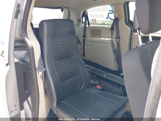 Photo 7 VIN: 2C4RDGBG6KR793473 - DODGE GRAND CARAVAN 