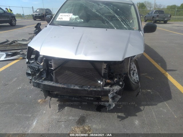 Photo 5 VIN: 2C4RDGBG7CR114988 - DODGE GRAND CARAVAN 