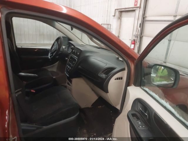 Photo 4 VIN: 2C4RDGBG7CR184085 - DODGE GRAND CARAVAN 