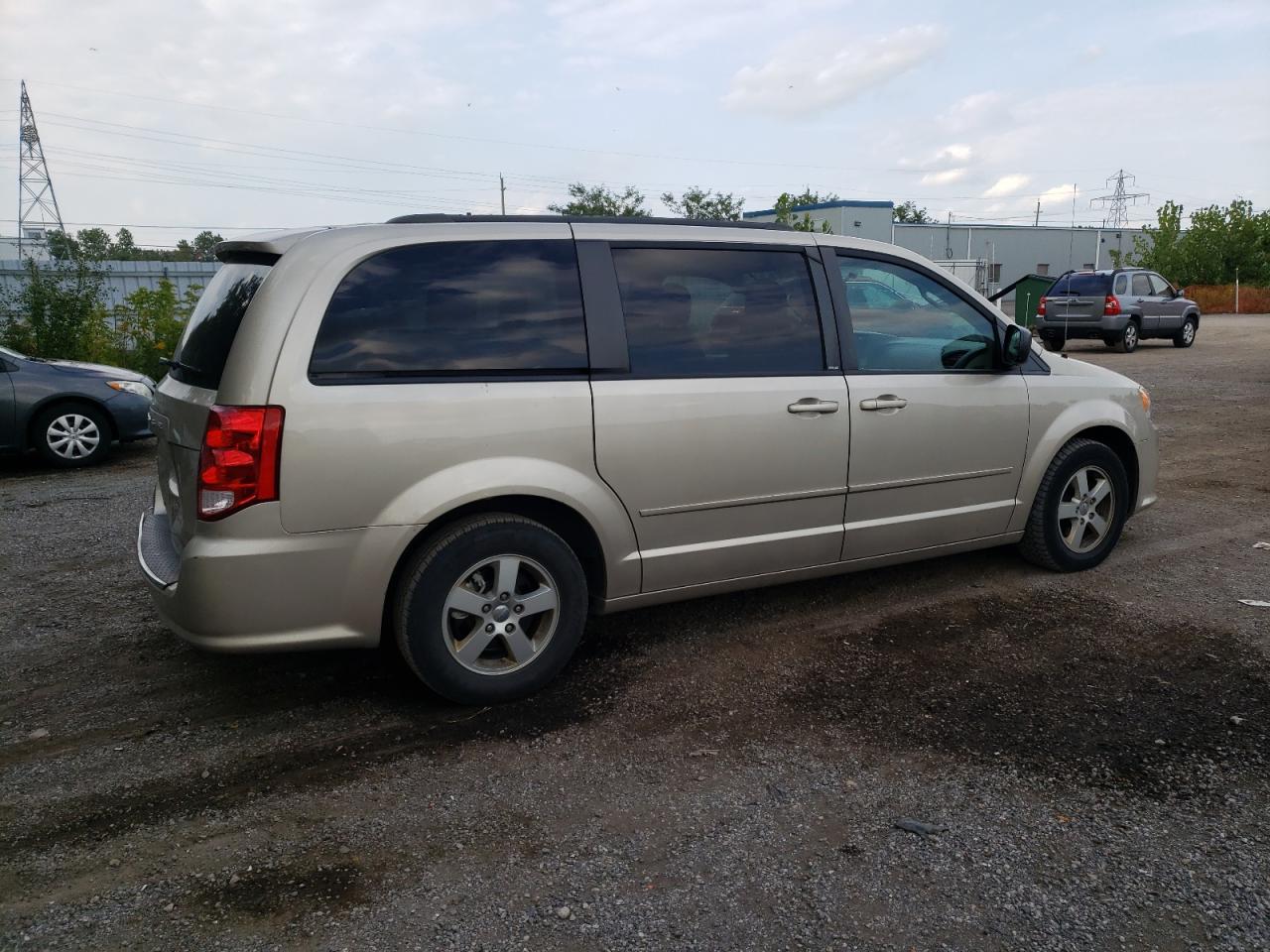 Photo 2 VIN: 2C4RDGBG7CR423943 - DODGE CARAVAN 