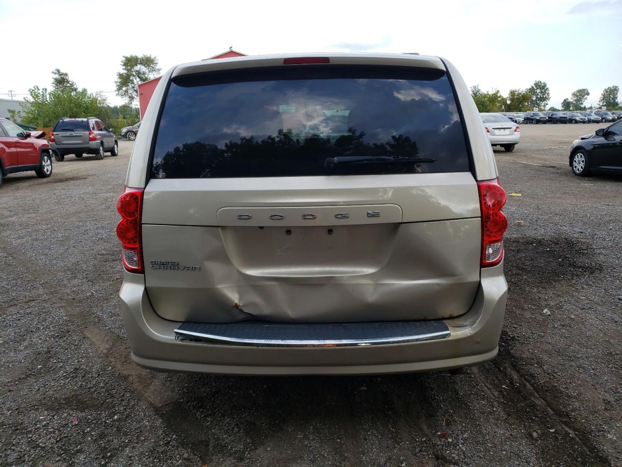 Photo 5 VIN: 2C4RDGBG7CR423943 - DODGE CARAVAN 