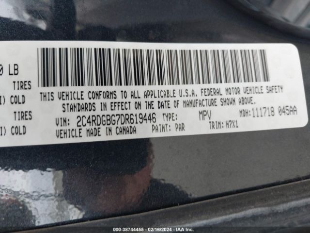 Photo 8 VIN: 2C4RDGBG7DR619446 - DODGE GRAND CARAVAN 