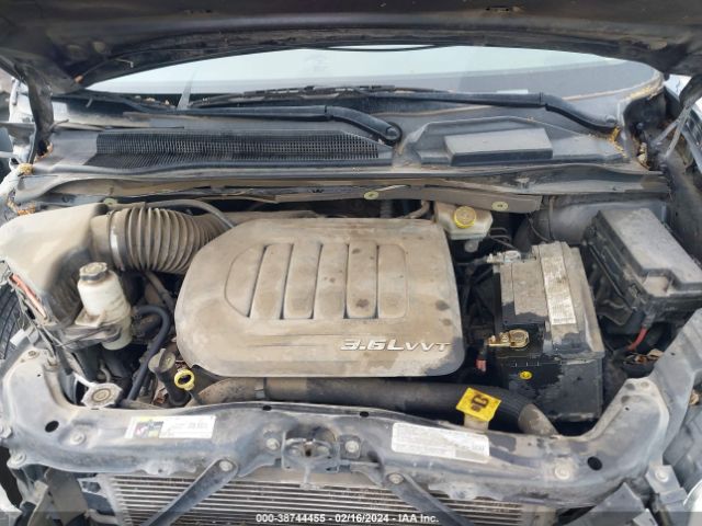 Photo 9 VIN: 2C4RDGBG7DR619446 - DODGE GRAND CARAVAN 