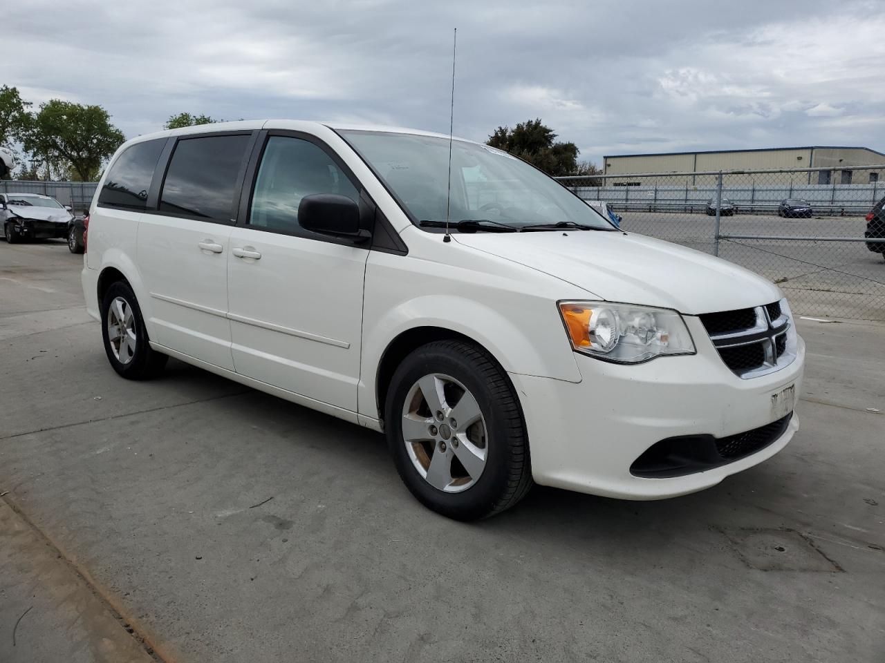 Photo 3 VIN: 2C4RDGBG7DR787037 - DODGE CARAVAN 