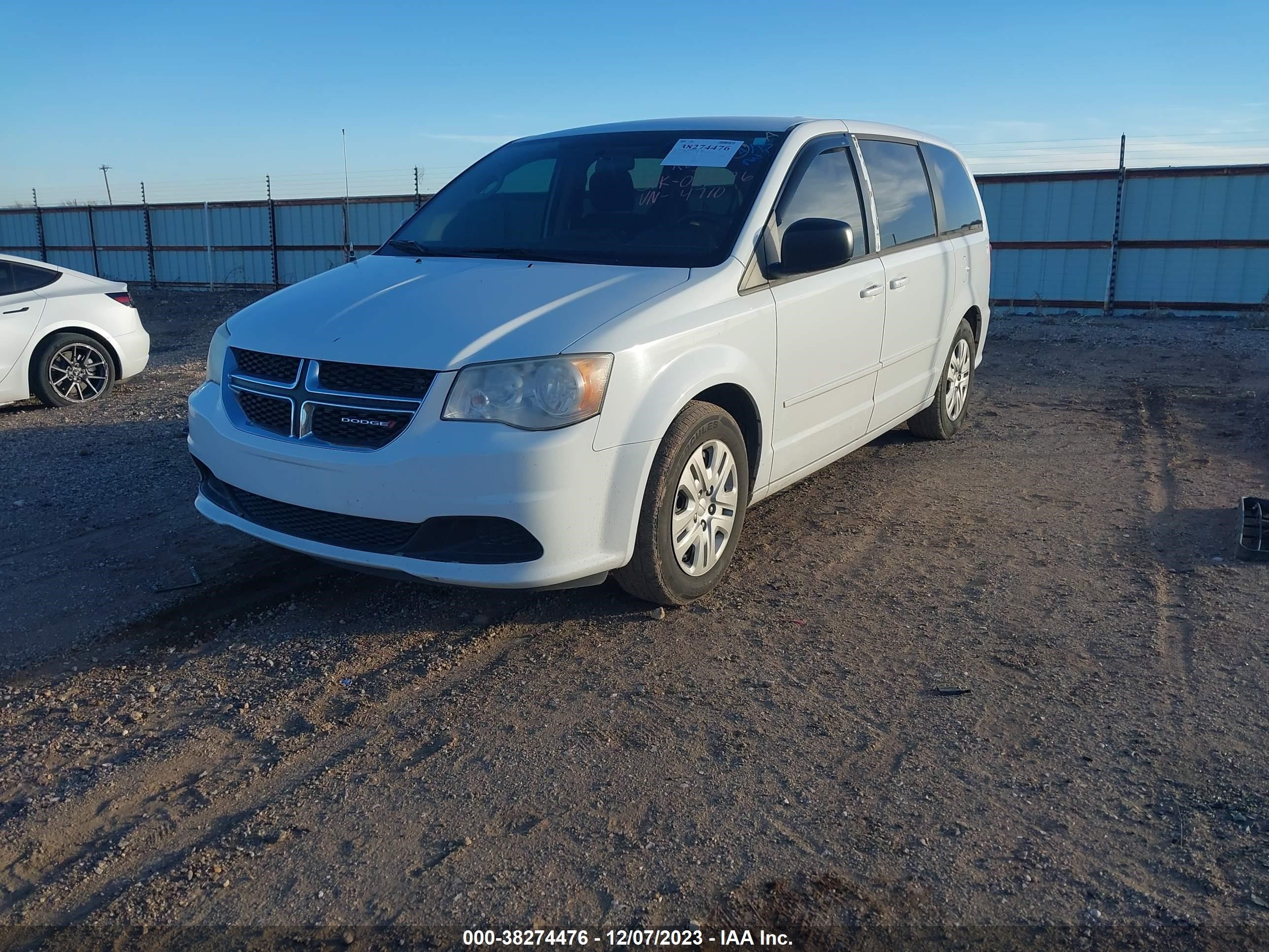 Photo 1 VIN: 2C4RDGBG7ER104710 - DODGE CARAVAN 