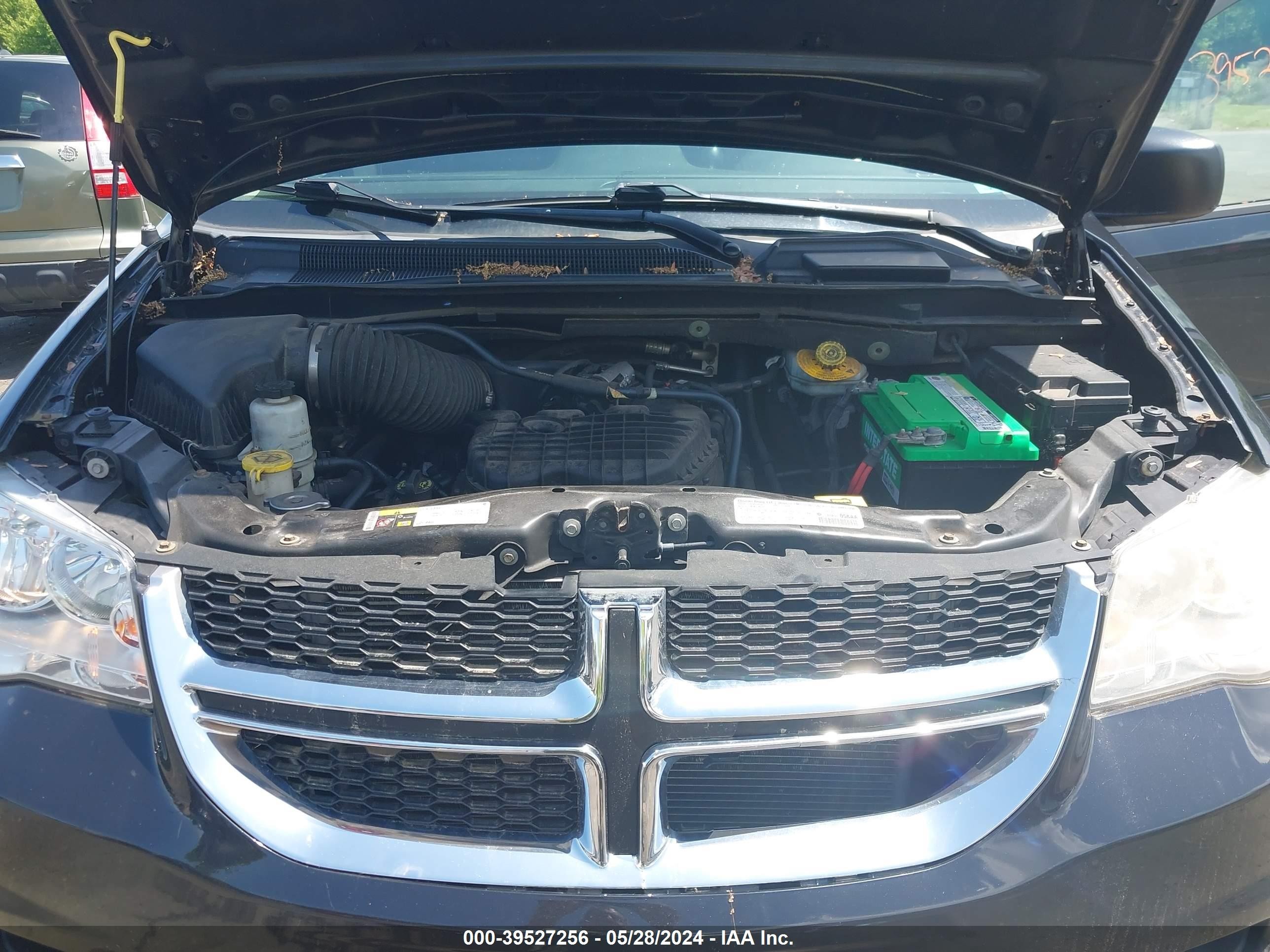 Photo 9 VIN: 2C4RDGBG7ER140896 - DODGE CARAVAN 