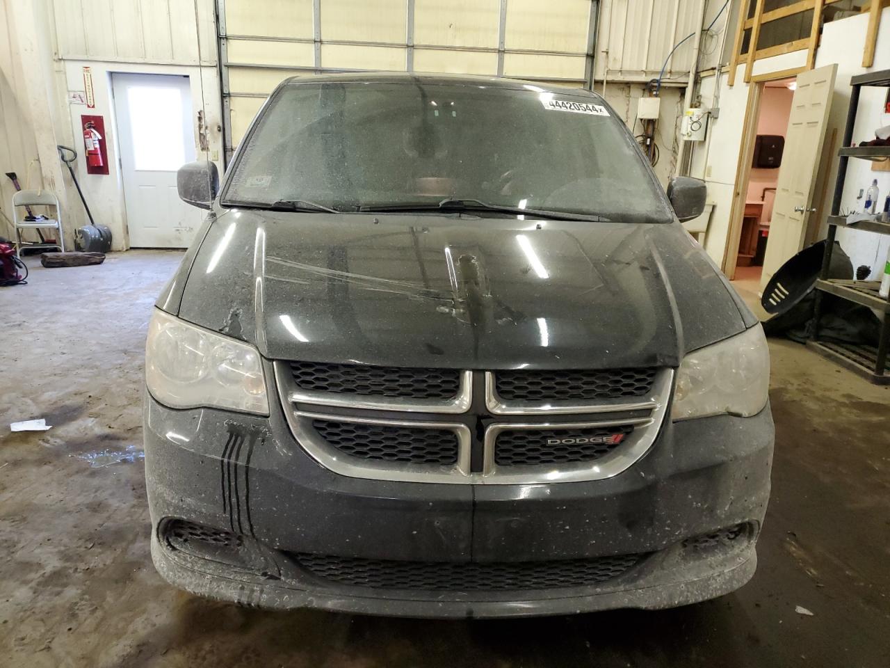 Photo 4 VIN: 2C4RDGBG7FR683411 - DODGE CARAVAN 