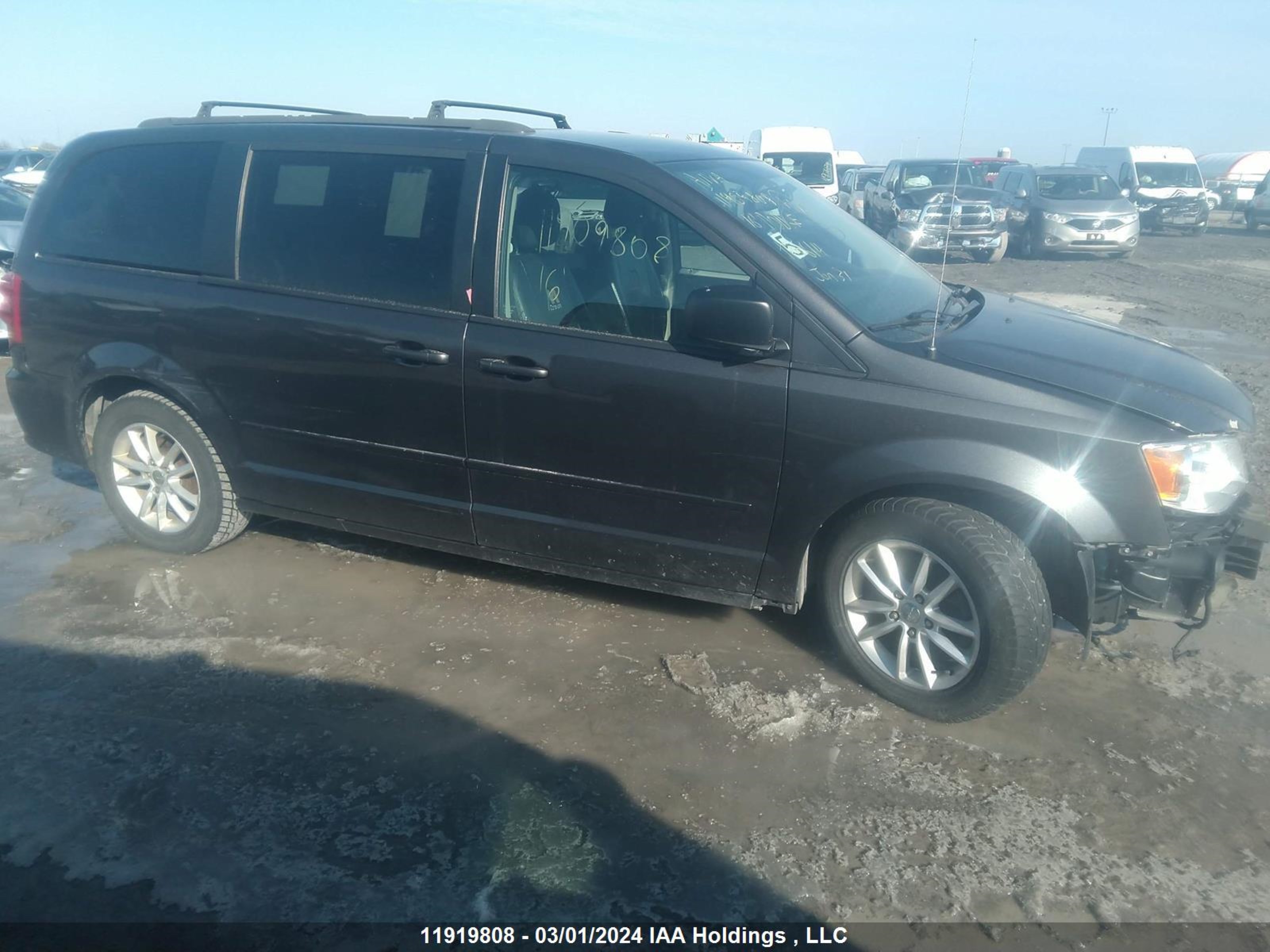 Photo 13 VIN: 2C4RDGBG7GR126614 - DODGE CARAVAN 