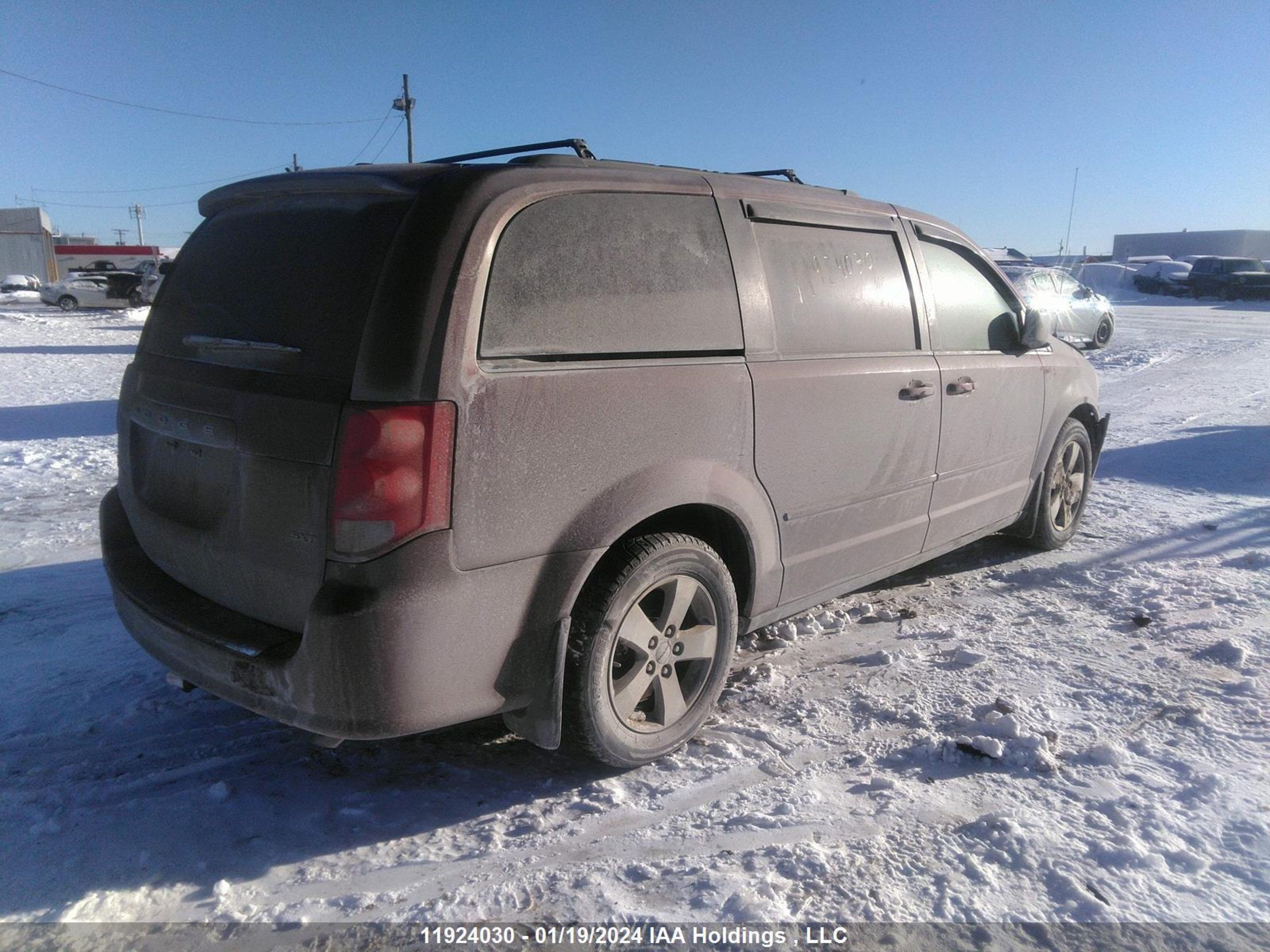 Photo 3 VIN: 2C4RDGBG7HR556595 - DODGE CARAVAN 