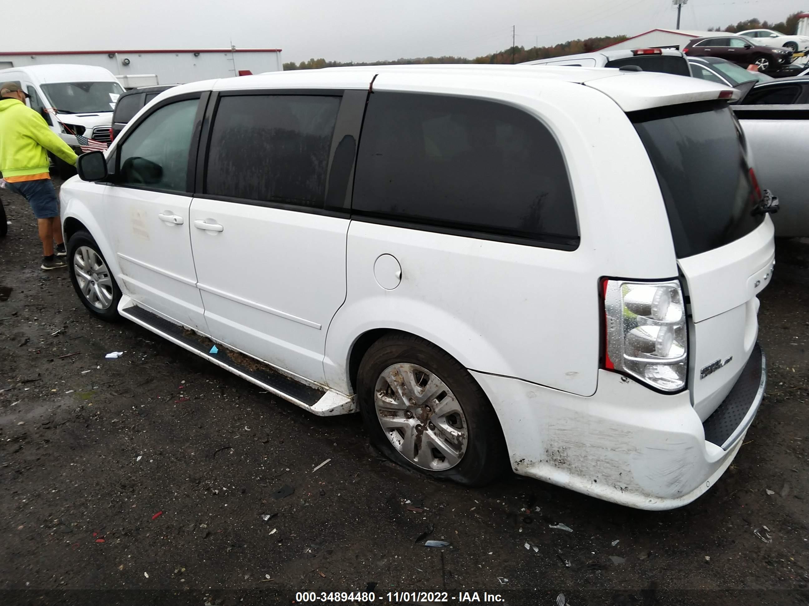 Photo 2 VIN: 2C4RDGBG7HR724168 - DODGE CARAVAN 