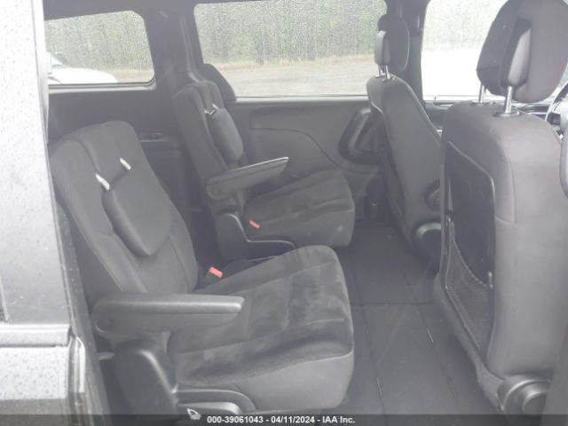 Photo 7 VIN: 2C4RDGBG7JR200962 - DODGE GRAND CARAVAN 