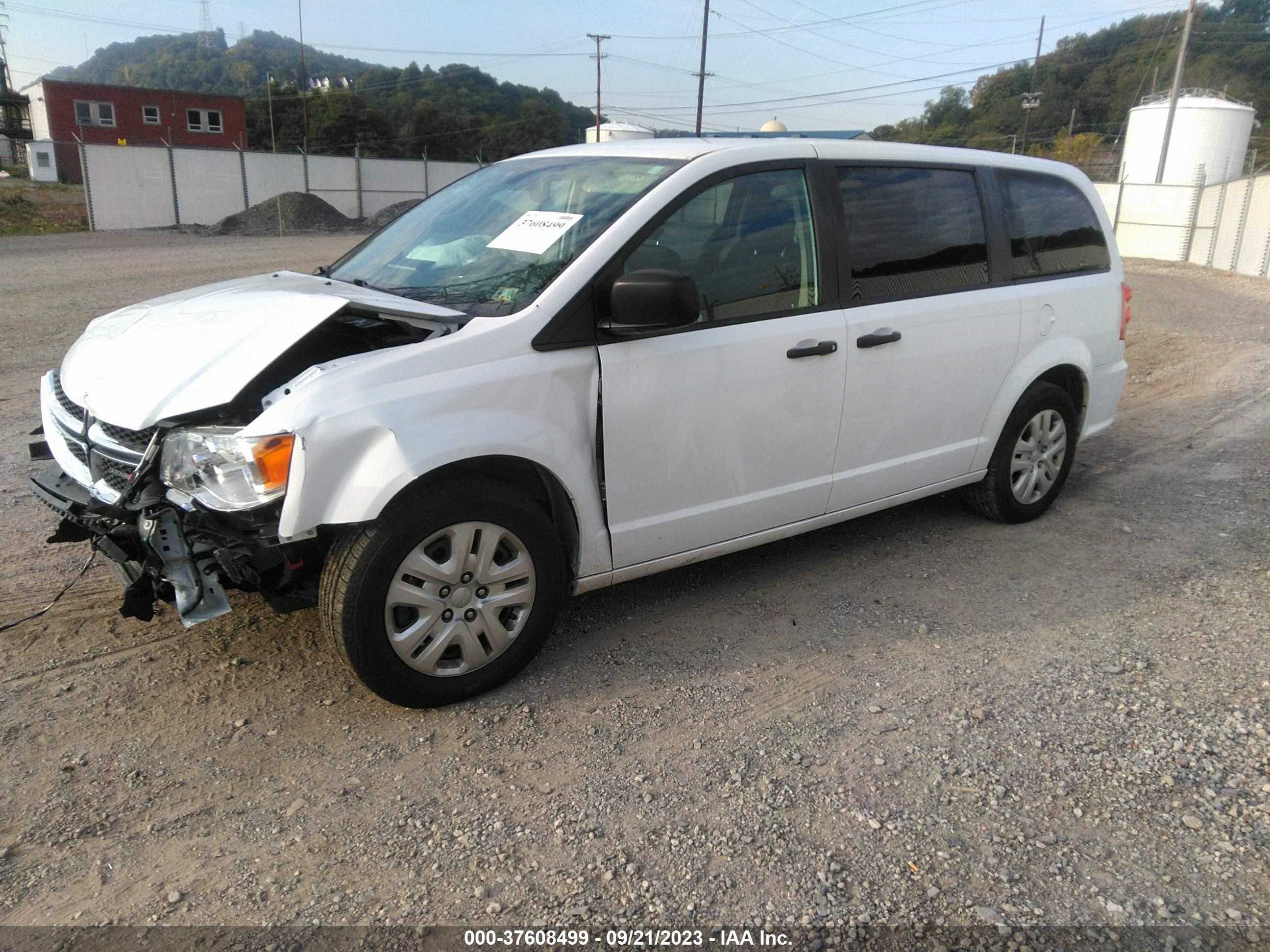 Photo 1 VIN: 2C4RDGBG7KR527234 - DODGE CARAVAN 